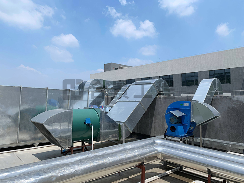 東莞盈灃科技有限公司工程緊鑼密鼓施工中，為迎接竣工全力奮戰！