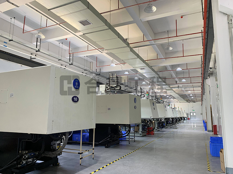 東莞盈灃科技有限公司工程緊鑼密鼓施工中，為迎接竣工全力奮戰！