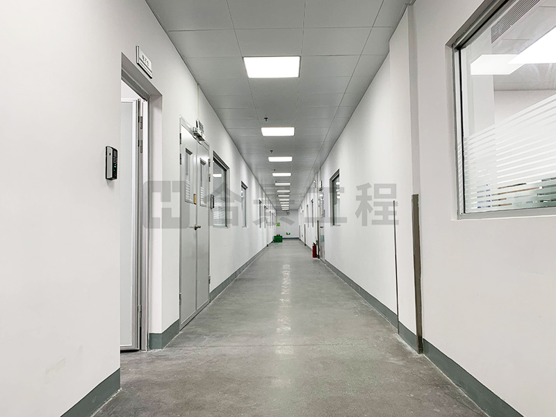 東莞盈灃科技有限公司工程緊鑼密鼓施工中，為迎接竣工全力奮戰！